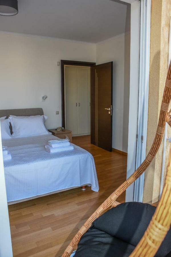 Appartamento Boutique Penthouse Next To Stavros Niarchos Foundation Atene Esterno foto