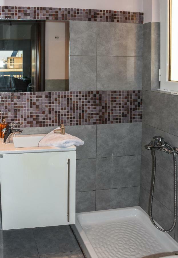Appartamento Boutique Penthouse Next To Stavros Niarchos Foundation Atene Esterno foto